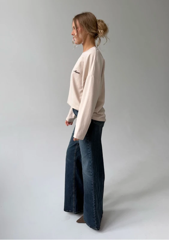Rowe - Longsleeve oversize z haftem Beige