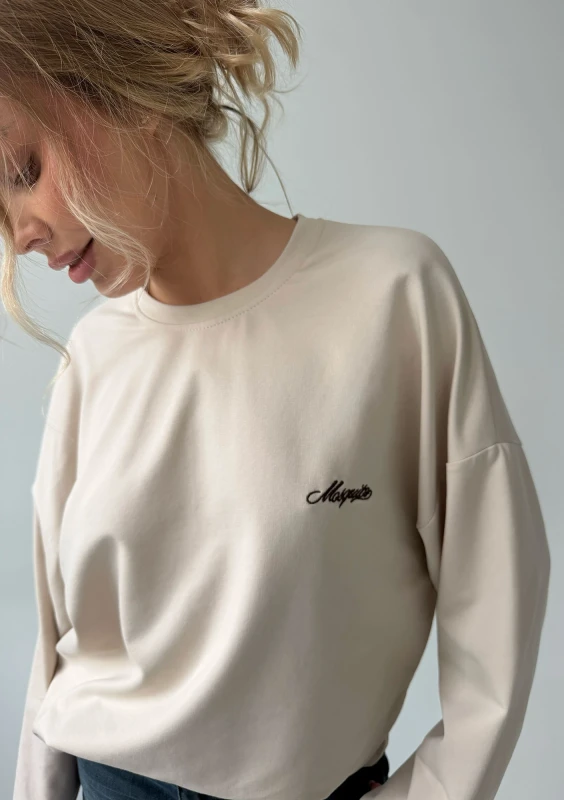Rowe - Beige longsleeve with an embroidered logo