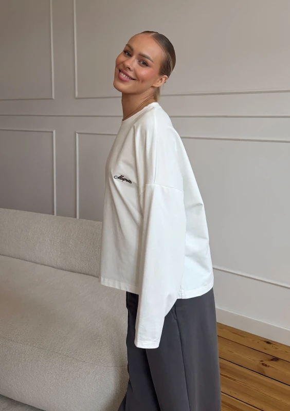 Rowe - Ecru longsleeve with an embroidered logo