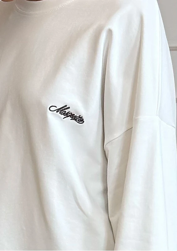 Rowe - Ecru longsleeve with an embroidered logo