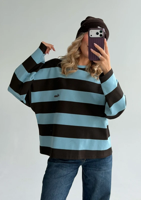 Rowe - Longsleeve oversize w pasy z haftem Chocolate & Blue
