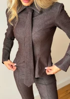Carter - Fitted brown denim shirt with a tie