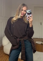 Rowe - Longsleeve oversize z haftem Chocolate