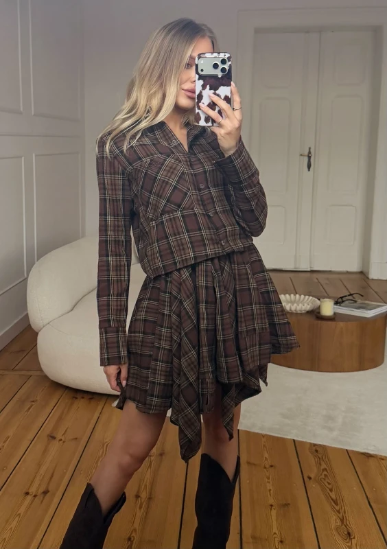 Aster - Koszula w kratę o krótszym kroju Warm Brown