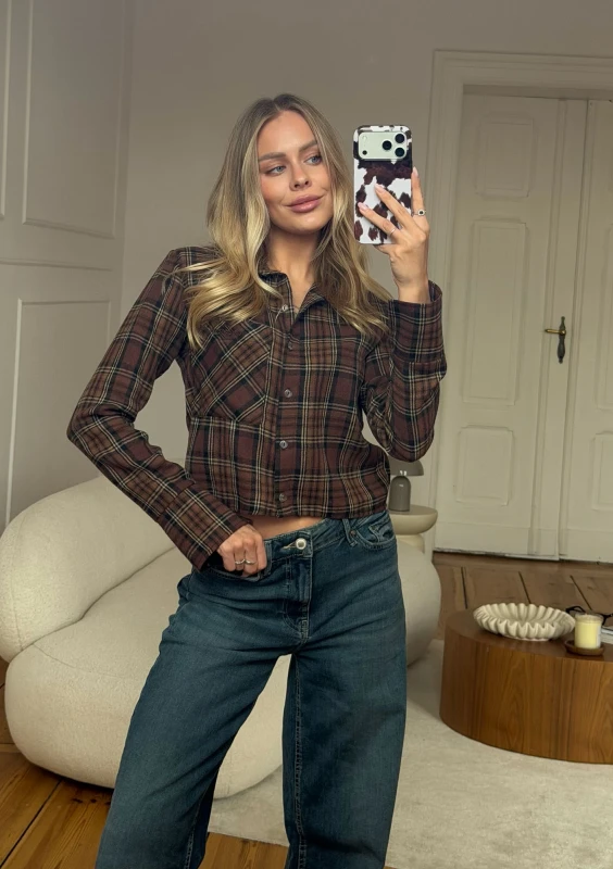 Aster - Shortened warm brown checked shirt