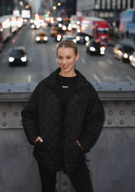 Nora - Black quilted oversized jacket